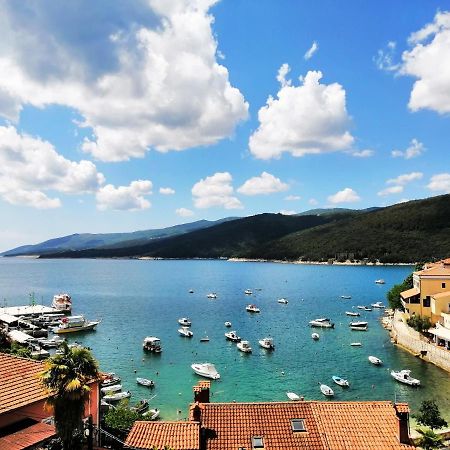 Apartment Angie - Intermezzo With Sea View In Center Of Rabac Exterior foto