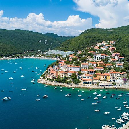 Apartment Angie - Intermezzo With Sea View In Center Of Rabac Exterior foto