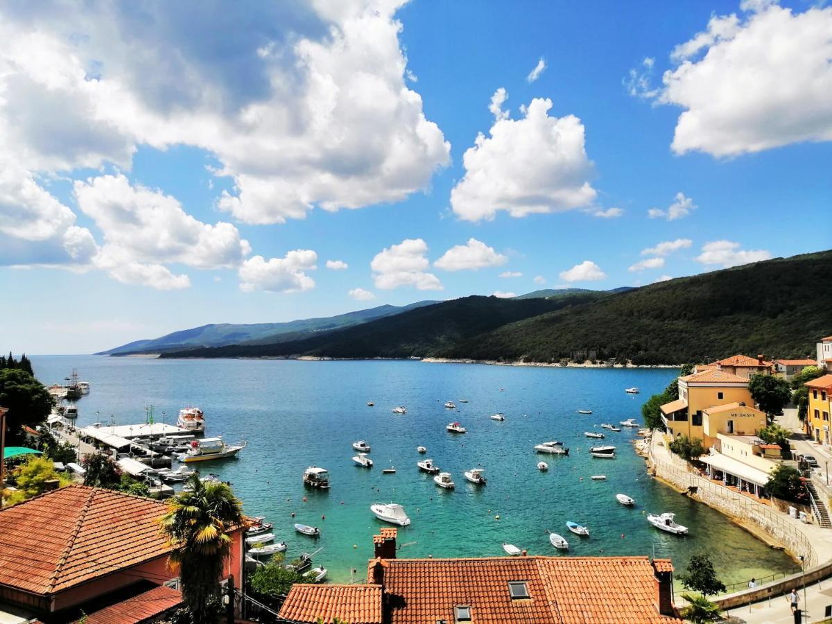 Apartment Angie - Intermezzo With Sea View In Center Of Rabac Exterior foto