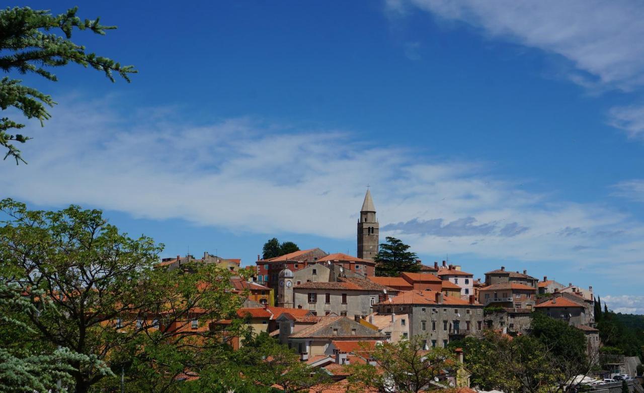 Apartment Angie - Intermezzo With Sea View In Center Of Rabac Exterior foto
