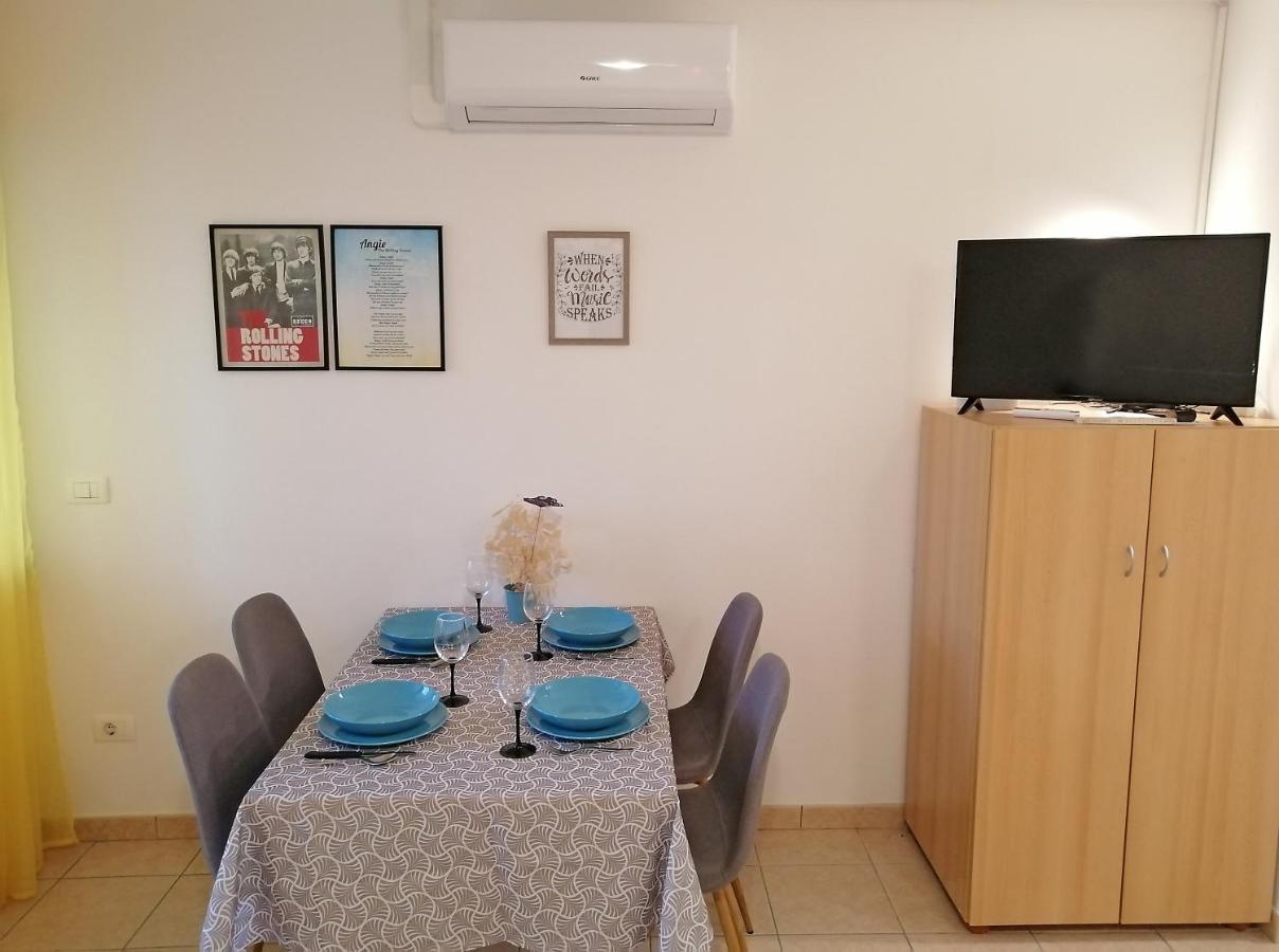 Apartment Angie - Intermezzo With Sea View In Center Of Rabac Exterior foto